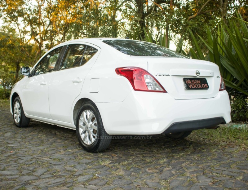 VERSA 1.6 16V FLEX SL 4P MANUAL - 2016 - NOVO HAMBURGO