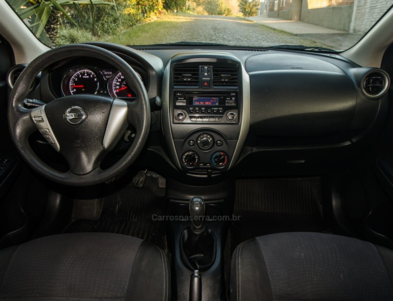 VERSA 1.6 16V FLEX SL 4P MANUAL - 2016 - NOVO HAMBURGO