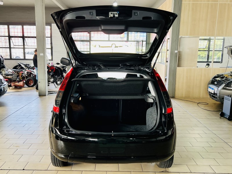 FIESTA 1.0 MPI CLASS 8V FLEX 4P MANUAL - 2014 - CAXIAS DO SUL