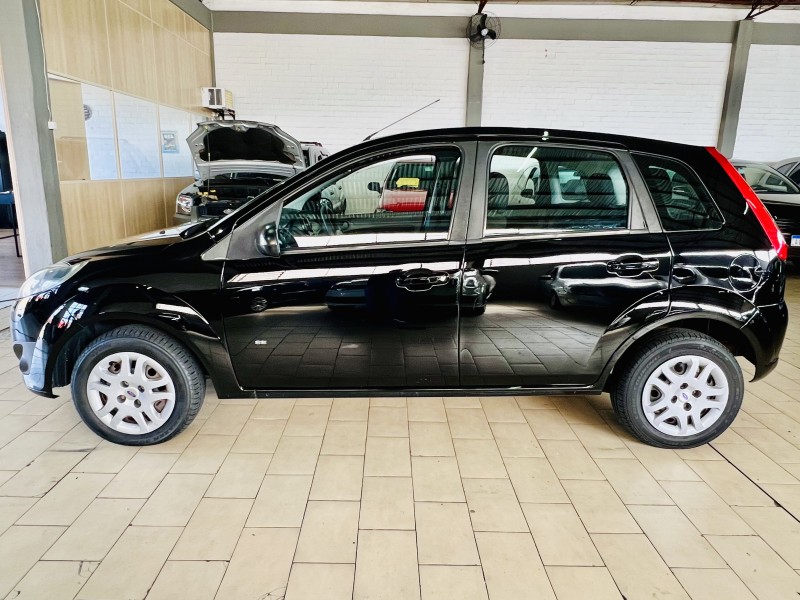 FIESTA 1.0 MPI CLASS 8V FLEX 4P MANUAL - 2014 - CAXIAS DO SUL