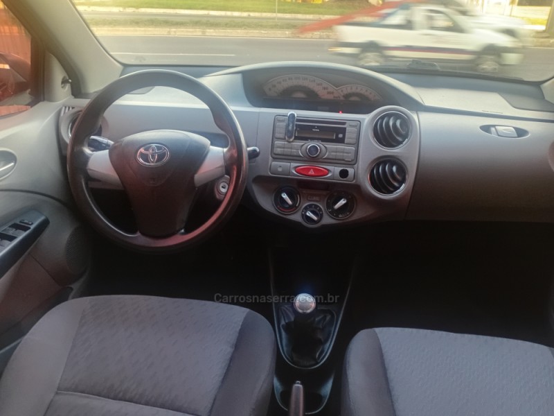 ETIOS 1.5 XLS 16V FLEX 4P MANUAL - 2013 - CAXIAS DO SUL