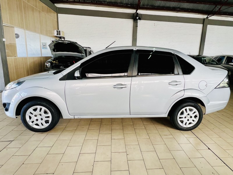 FIESTA 1.0 MPI SEDAN 8V FLEX 4P MANUAL - 2014 - CAXIAS DO SUL