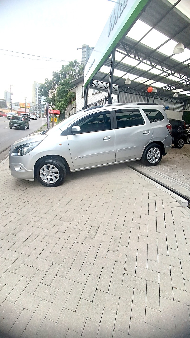 SPIN 1.8 LTZ 8V FLEX 4P MANUAL - 2014 - CAXIAS DO SUL
