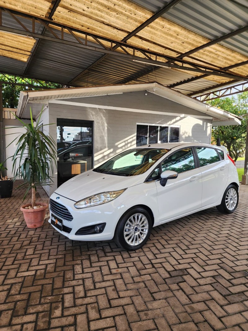 fiesta 1.6 titanium plus hatch 16v flex 4p automatico 2014 caxias do sul