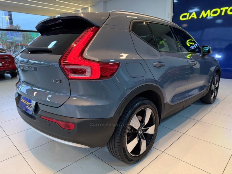 XC 40 2.0 T5 GASOLINA MOMENTUM AWD GEARTRONIC - 2020 - SãO LEOPOLDO