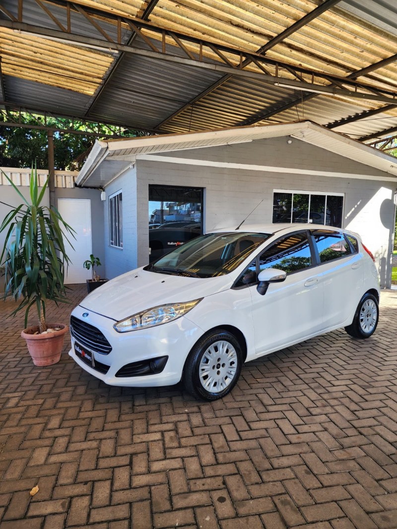 fiesta 1.5 se hatch 16v flex 4p manual 2015 caxias do sul