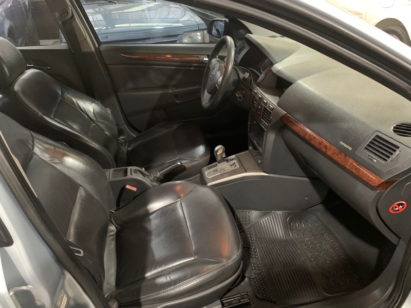 VECTRA 2.4 MPFI ELITE 16V FLEX 4P AUTOMÁTICO - 2006 - CAXIAS DO SUL