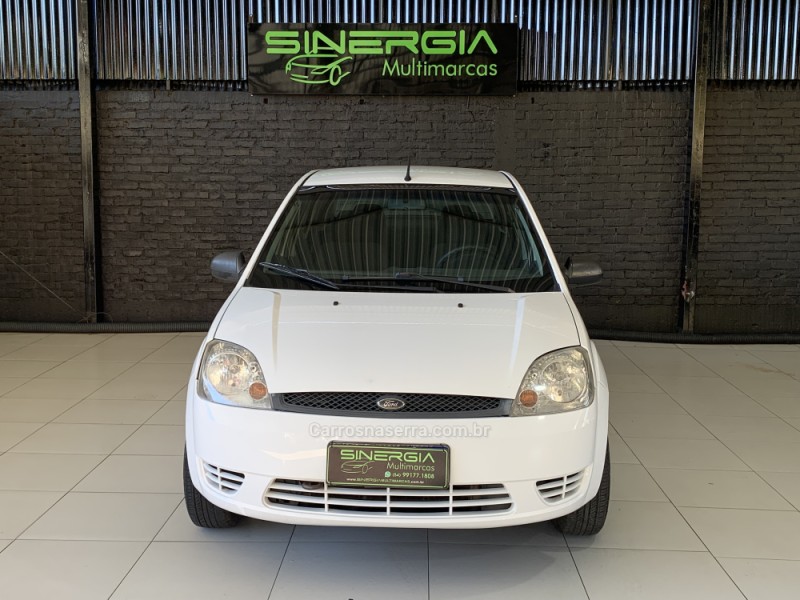 FIESTA 1.6 MPI SEDAN 8V FLEX 4P MANUAL - 2006 - CAXIAS DO SUL