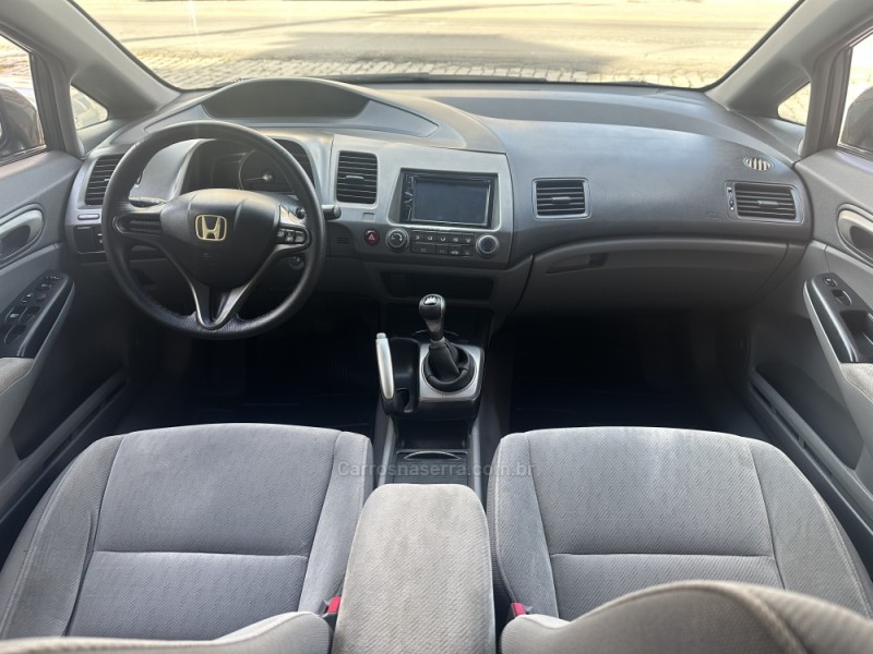 CIVIC 1.8 LXS 16V FLEX 4P AUTOMÁTICO - 2010 - NOVA PRATA