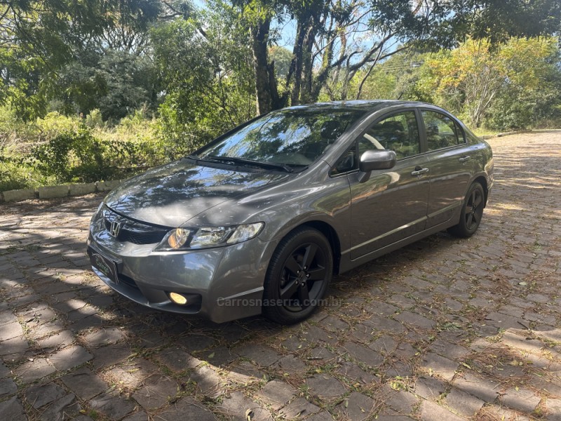 civic 1.8 lxs 16v flex 4p automatico 2010 nova prata