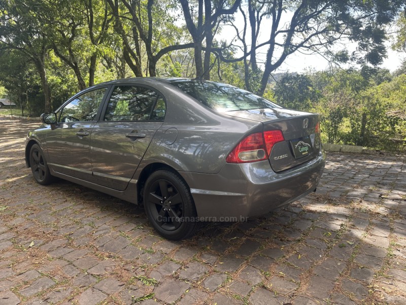CIVIC 1.8 LXS 16V FLEX 4P AUTOMÁTICO - 2010 - NOVA PRATA