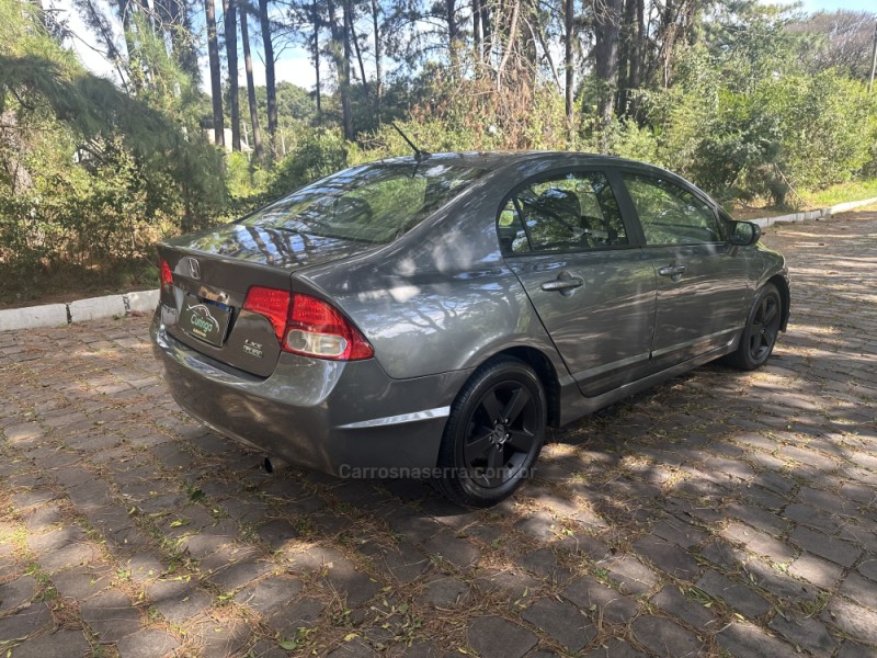 CIVIC 1.8 LXS 16V FLEX 4P AUTOMÁTICO - 2010 - NOVA PRATA