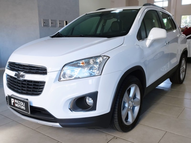 tracker 1.8 mpfi ltz 4x2 16v flex 4p automatico 2015 caxias do sul