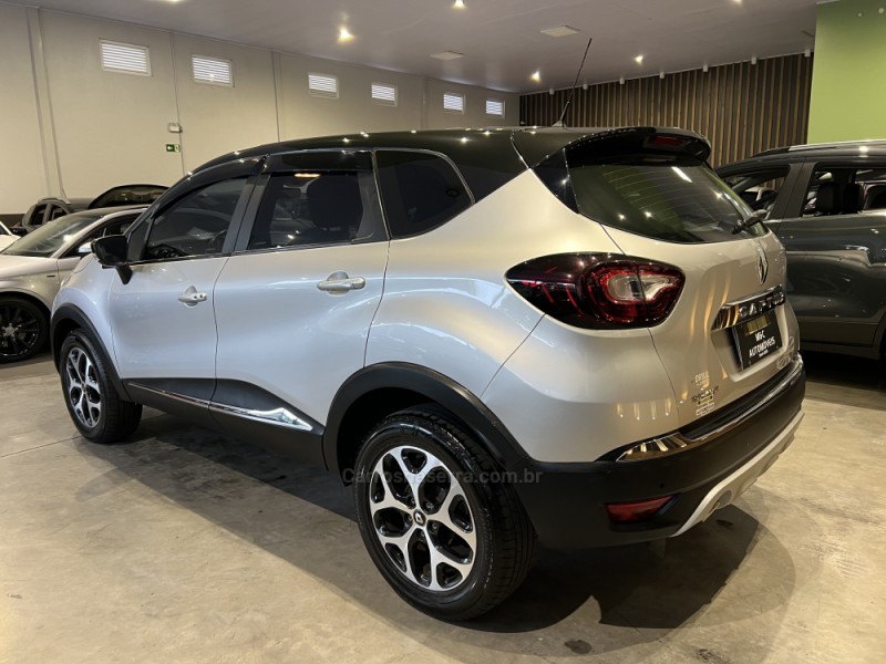 CAPTUR 1.6 16V FLEX INTENSE AUTOMÁTICO - 2018 - CAXIAS DO SUL
