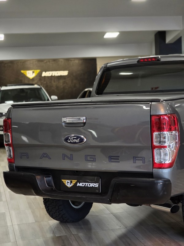 RANGER 2.5 XLS 4X2 CD 16V FLEX 4P MANUAL - 2013 - CAXIAS DO SUL