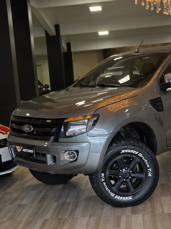 RANGER 2.5 XLS 4X2 CD 16V FLEX 4P MANUAL - 2013 - CAXIAS DO SUL