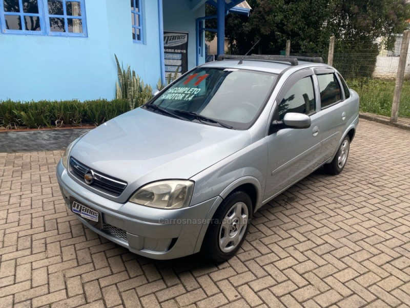 CORSA 1.4 MPFI PREMIUM SEDAN 8V FLEX 4P MANUAL