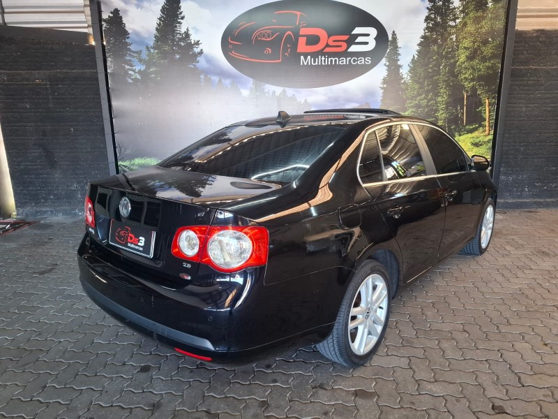 JETTA 2.5 I 20V 150CV GASOLINA 4P TIPTRONIC - 2010 - CAXIAS DO SUL