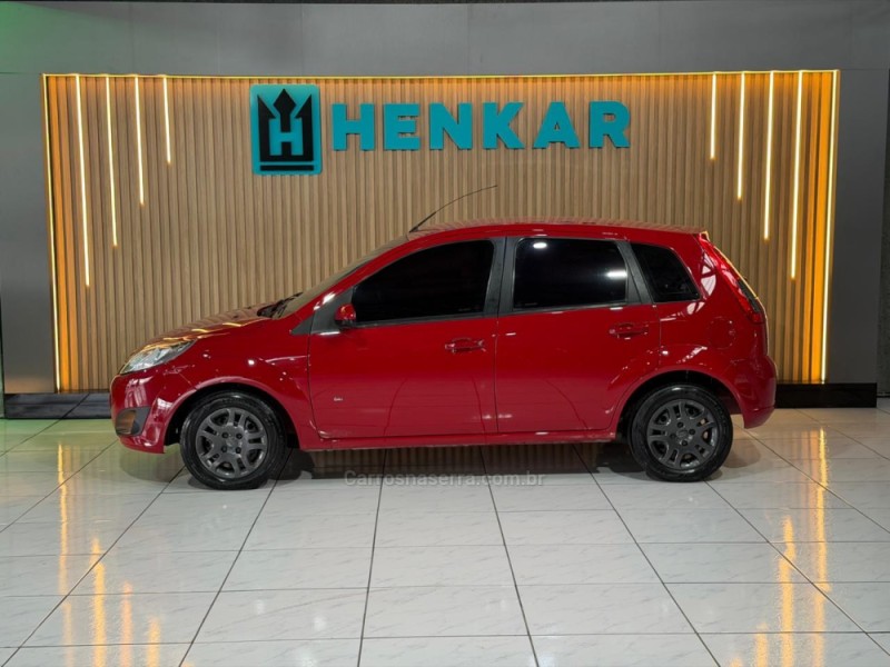 FIESTA 1.0 ROCAM SE 8V FLEX 4P MANUAL - 2014 - CAMPO BOM