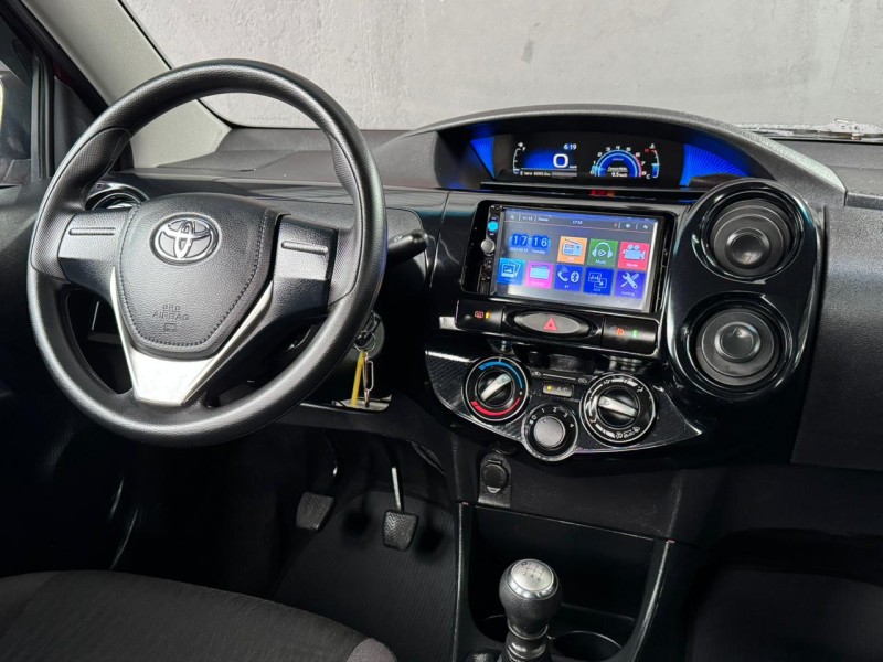 ETIOS 1.5 X PLUS SEDAN 16V FLEX 4P MANUAL - 2017 - CAXIAS DO SUL