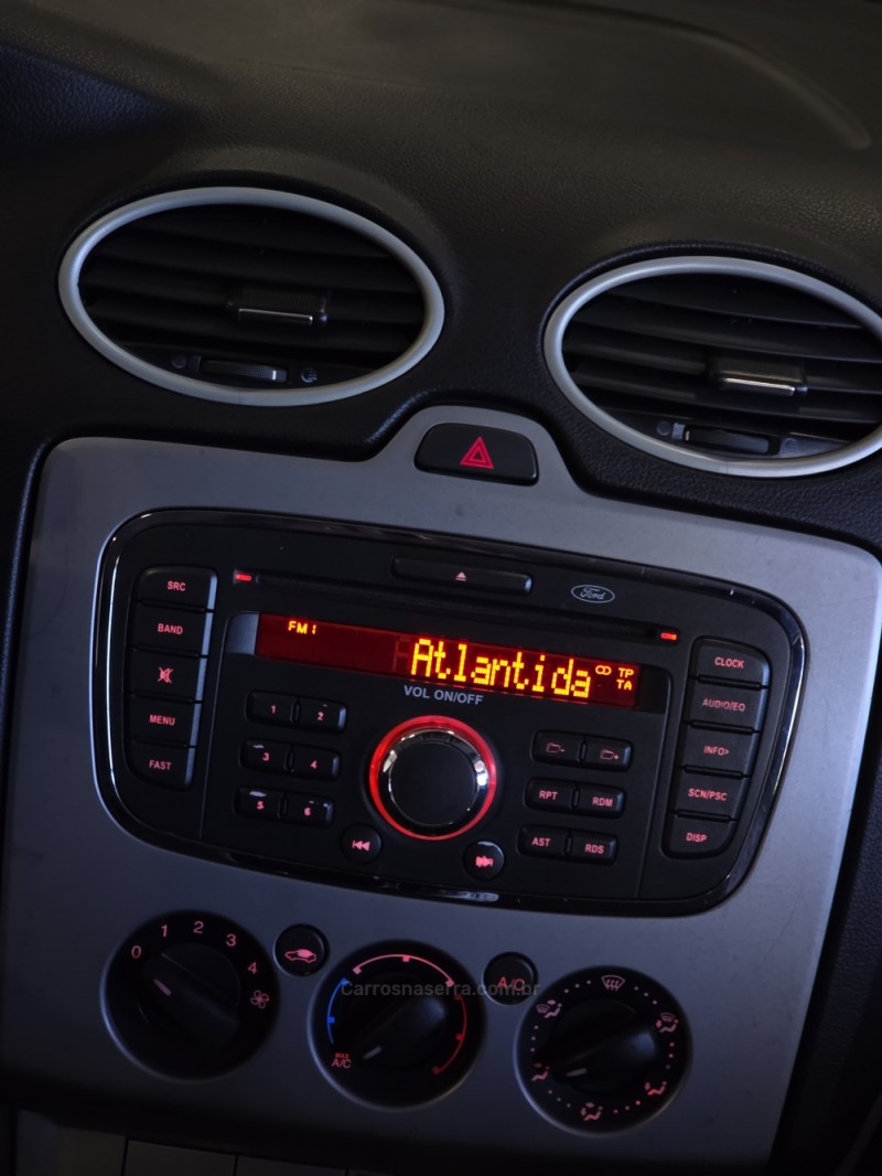 FOCUS 1.6 8V FLEX 4P MANUAL - 2011 - CAXIAS DO SUL