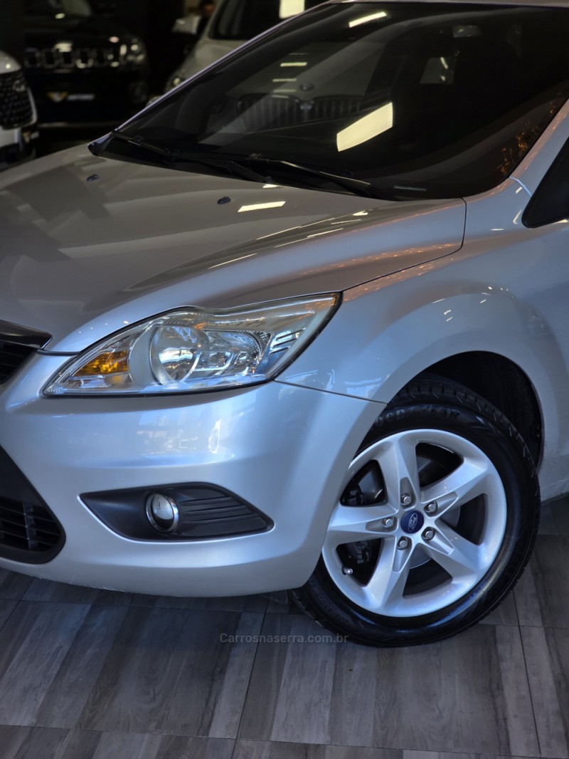FOCUS 1.6 8V FLEX 4P MANUAL - 2011 - CAXIAS DO SUL