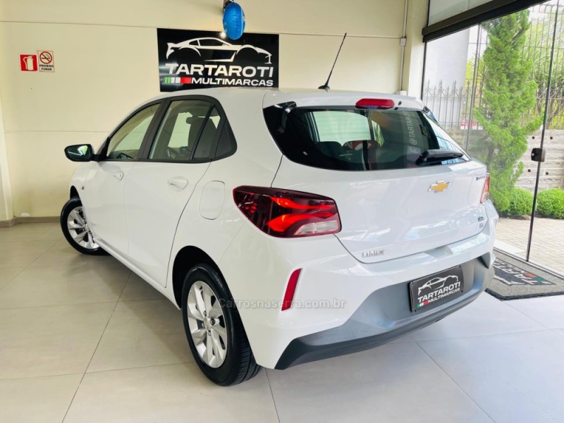 ONIX 1.0 LT 12V TURBO FLEX 4P AUTOMÁTICO - 2022 - CAXIAS DO SUL