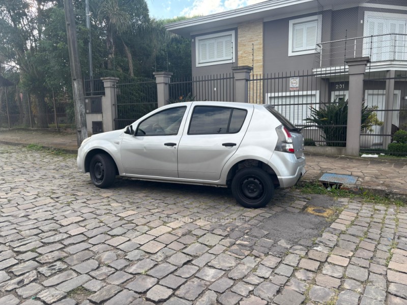 SANDERO 1.0 EXPRESSION 16V FLEX 4P MANUAL - 2014 - CAXIAS DO SUL