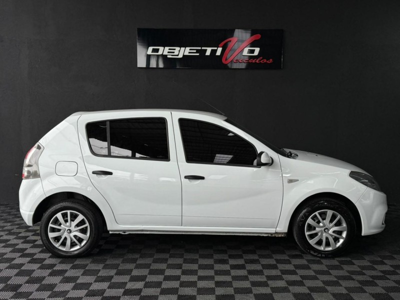 SANDERO 1.0 EXPRESSION 16V FLEX 4P MANUAL - 2014 - CAXIAS DO SUL