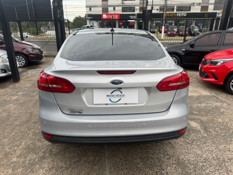 FOCUS 2.0 SE PLUS SEDAN 16V FLEX 4P AUTOMÁTICO - 2018 - GRAVATAí