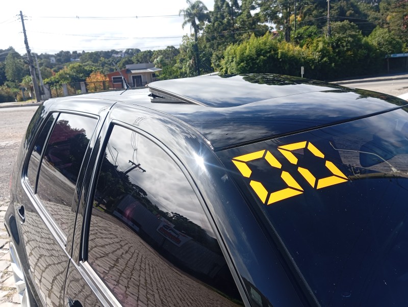 GOLF 2.0 MI COMFORTLINE 8V GASOLINA 4P MANUAL - 2000 - CAXIAS DO SUL