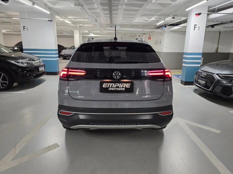 NIVUS 1.0 TSI HIGHLINE FLEX 4P AUTOMÁTICO - 2023 - PORTO ALEGRE
