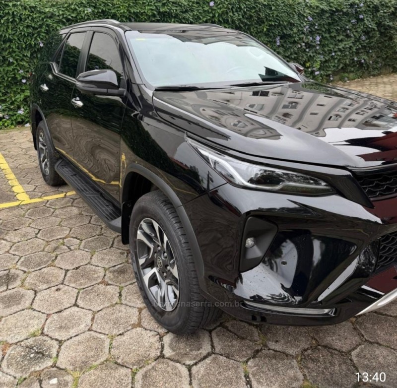 HILUX SW4 2.8 4X4 SRX PLATINUM TURBO 7 LUGARES DIESEL 4P AUTOMÁTICO - 2024 - BENTO GONçALVES