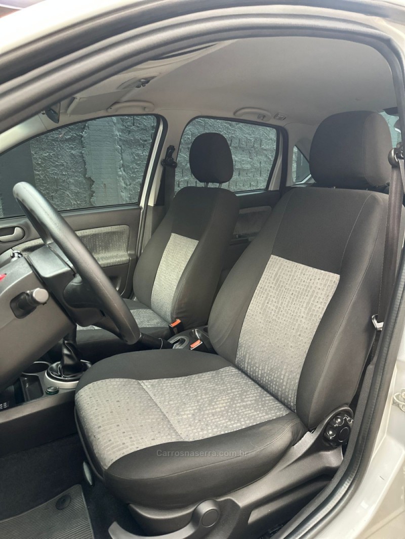 FIESTA 1.6 ROCAM SE SEDAN 8V FLEX 4P MANUAL - 2012 - PASSO FUNDO