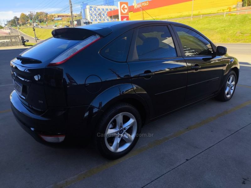 FOCUS 2.0 FC 16V GASOLINA 4P MANUAL - 2013 - FARROUPILHA