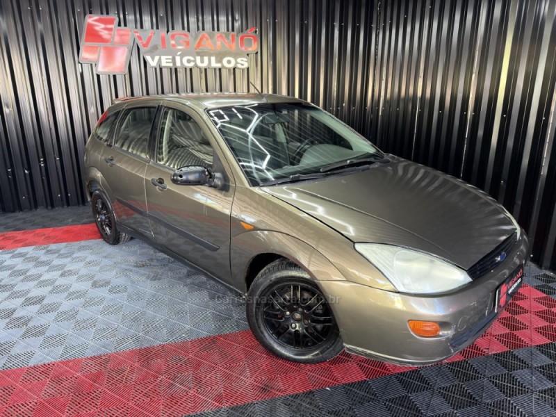 FOCUS 1.8 16V GASOLINA 4P MANUAL - 2001 - CAXIAS DO SUL