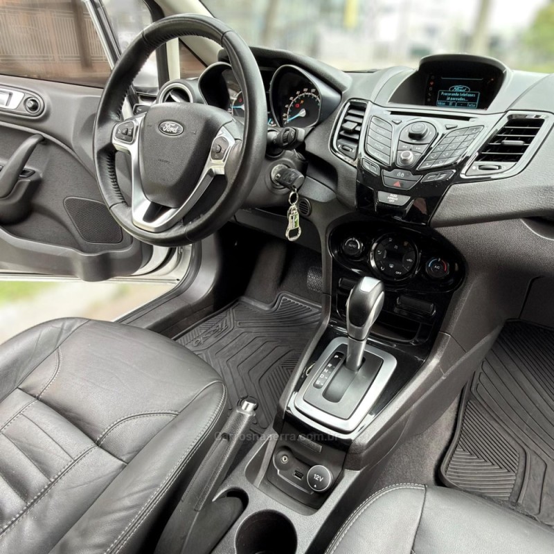 FIESTA 1.6 TITANIUM SEDAN 16V FLEX 4P AUTOMÁTICO - 2014 - NOVO HAMBURGO