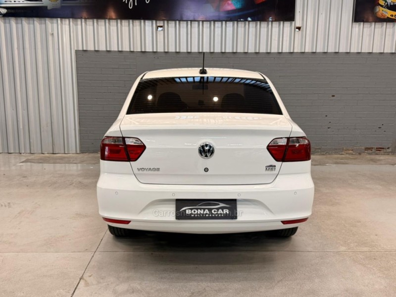 VOYAGE 1.6 MI COMFORTLINE 8V FLEX 4P MANUAL - 2018 - CAXIAS DO SUL