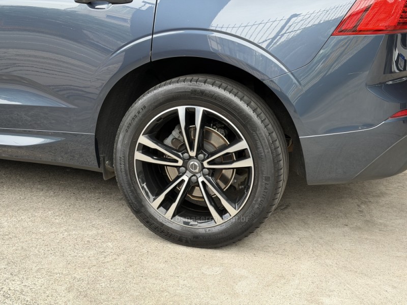 XC60 2.0 T5 MOMENTUM GASOLINA 4P AUTOMÁTICO - 2020 - CAXIAS DO SUL