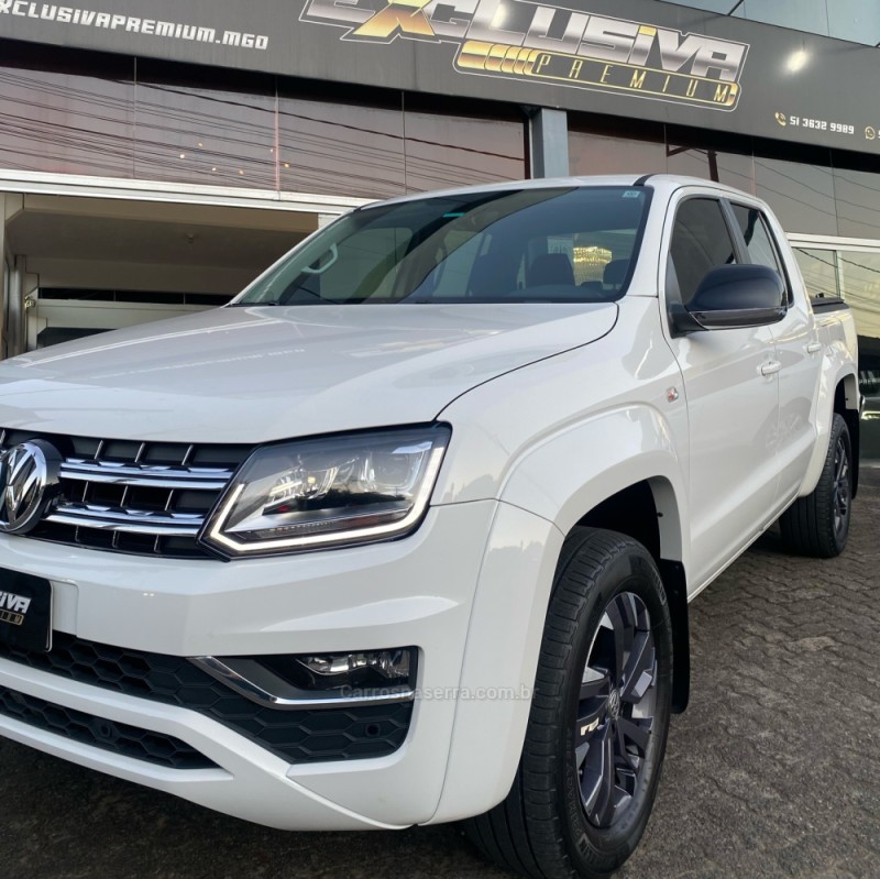 AMAROK 3.0 V6 TDI HIGHLINE CD DIESEL 4MOTION AUTOMÁTICO - 2024 - MONTENEGRO