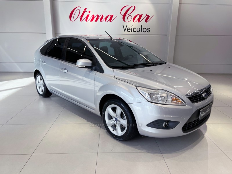 FOCUS 2.0 GLX 16V FLEX 4P MANUAL - 2012 - FLORES DA CUNHA