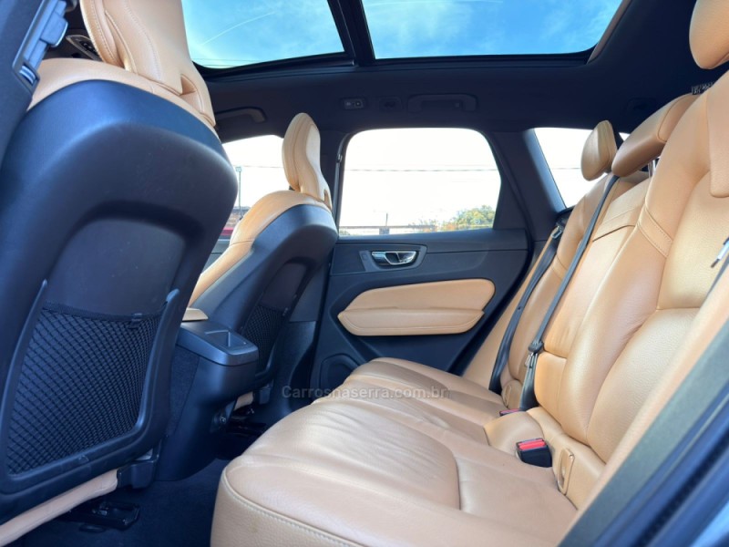 XC60 2.4 D5 MOMENTUM DIESEL AWD 4P AUTOMÁTICO - 2019 - CANELA