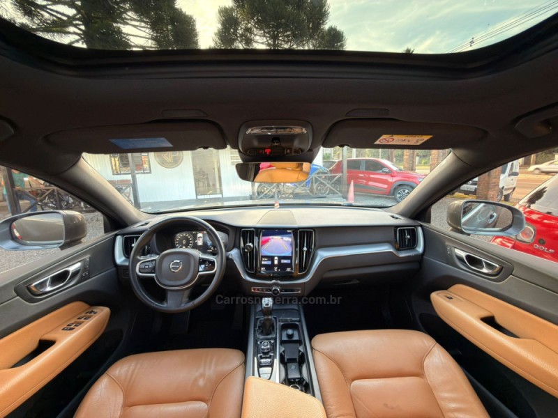 XC60 2.4 D5 MOMENTUM DIESEL AWD 4P AUTOMÁTICO - 2019 - CANELA