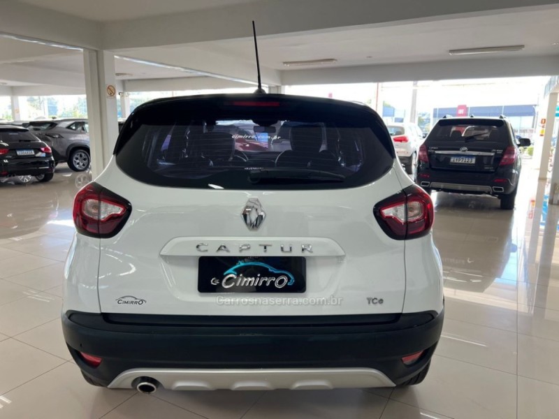 CAPTUR 1.3 ZEN 16V TURBO FLEX 4P AUTOMÁTICO - 2022 - TAQUARA