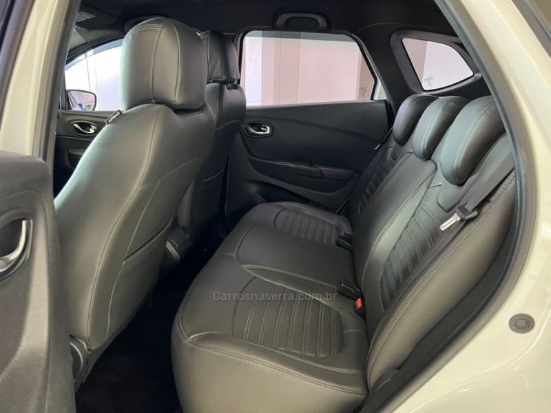 CAPTUR 1.3 ZEN 16V TURBO FLEX 4P AUTOMÁTICO - 2022 - TAQUARA