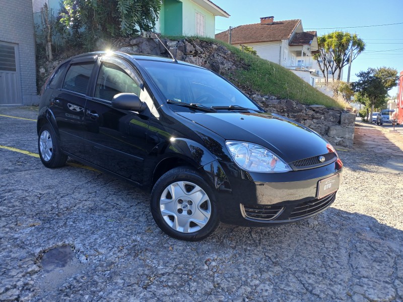 FIESTA 1.0 MPI CLASS 8V FLEX 4P MANUAL - 2006 - FARROUPILHA