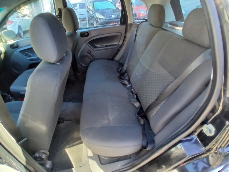 FIESTA 1.0 MPI CLASS 8V FLEX 4P MANUAL - 2006 - FARROUPILHA