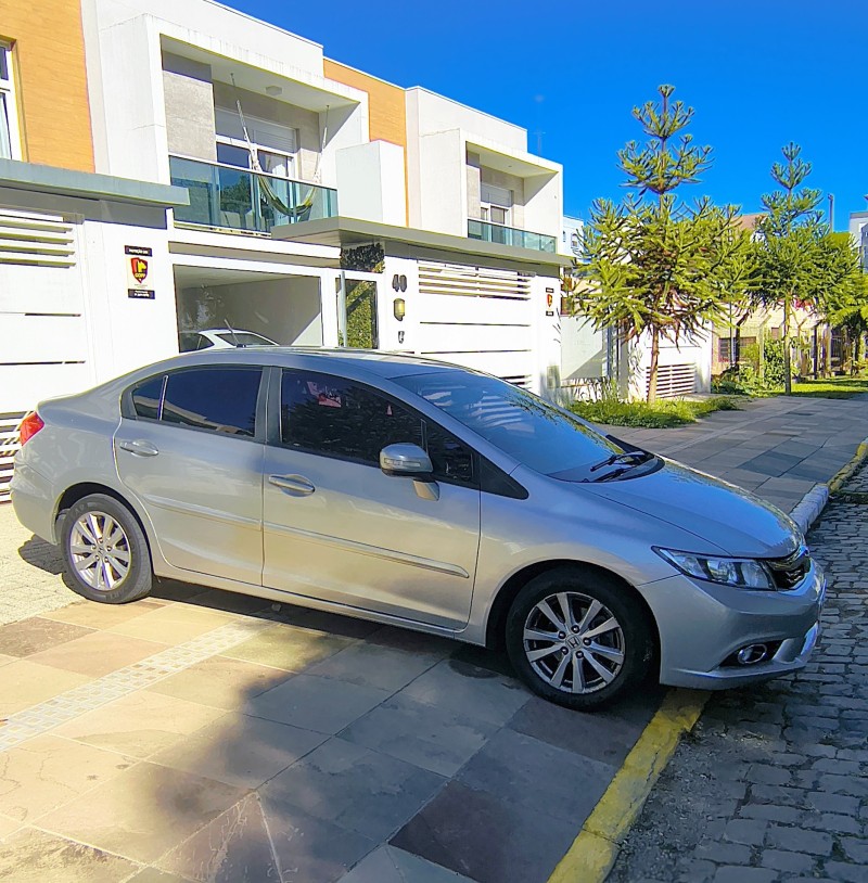 CIVIC 2.0 LXR 16V FLEX 4P AUTOMÁTICO - 2014 - FARROUPILHA