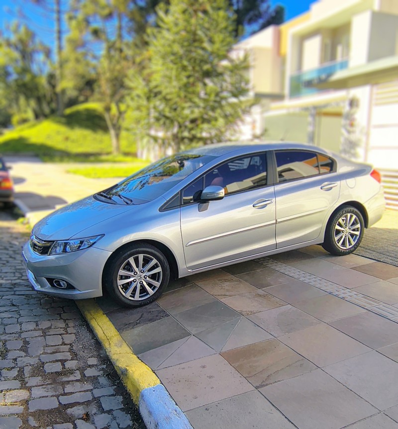 civic 2.0 lxr 16v flex 4p automatico 2014 farroupilha