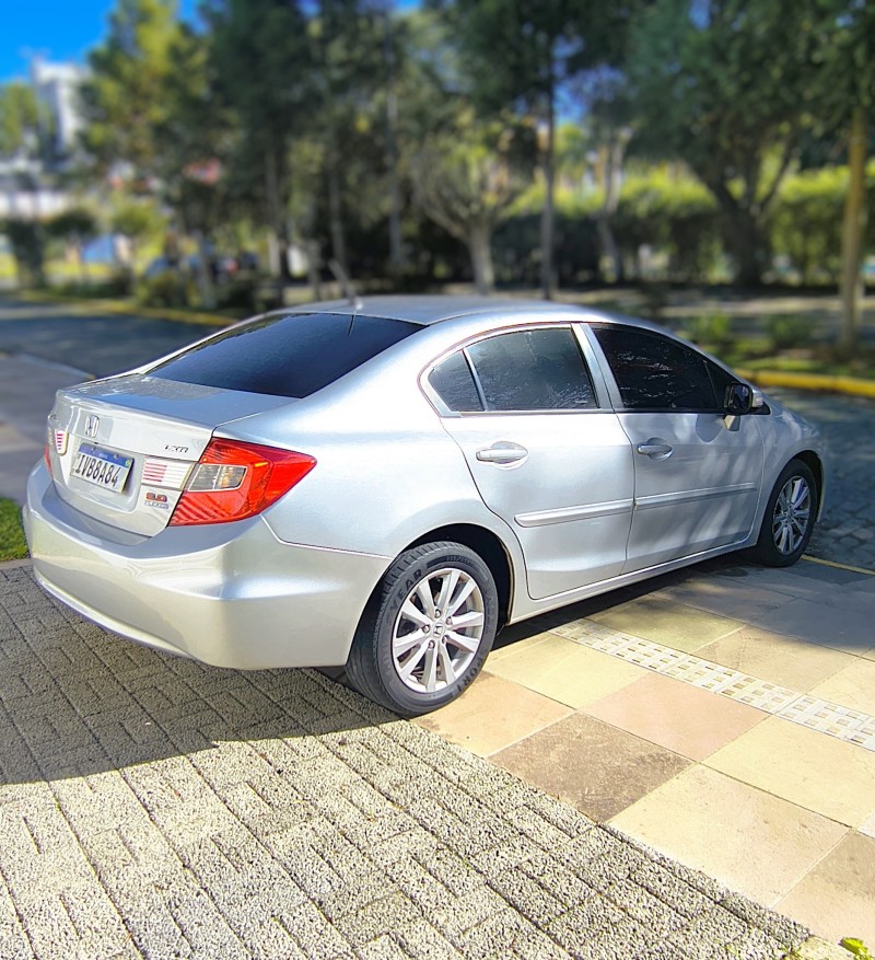 CIVIC 2.0 LXR 16V FLEX 4P AUTOMÁTICO - 2014 - FARROUPILHA